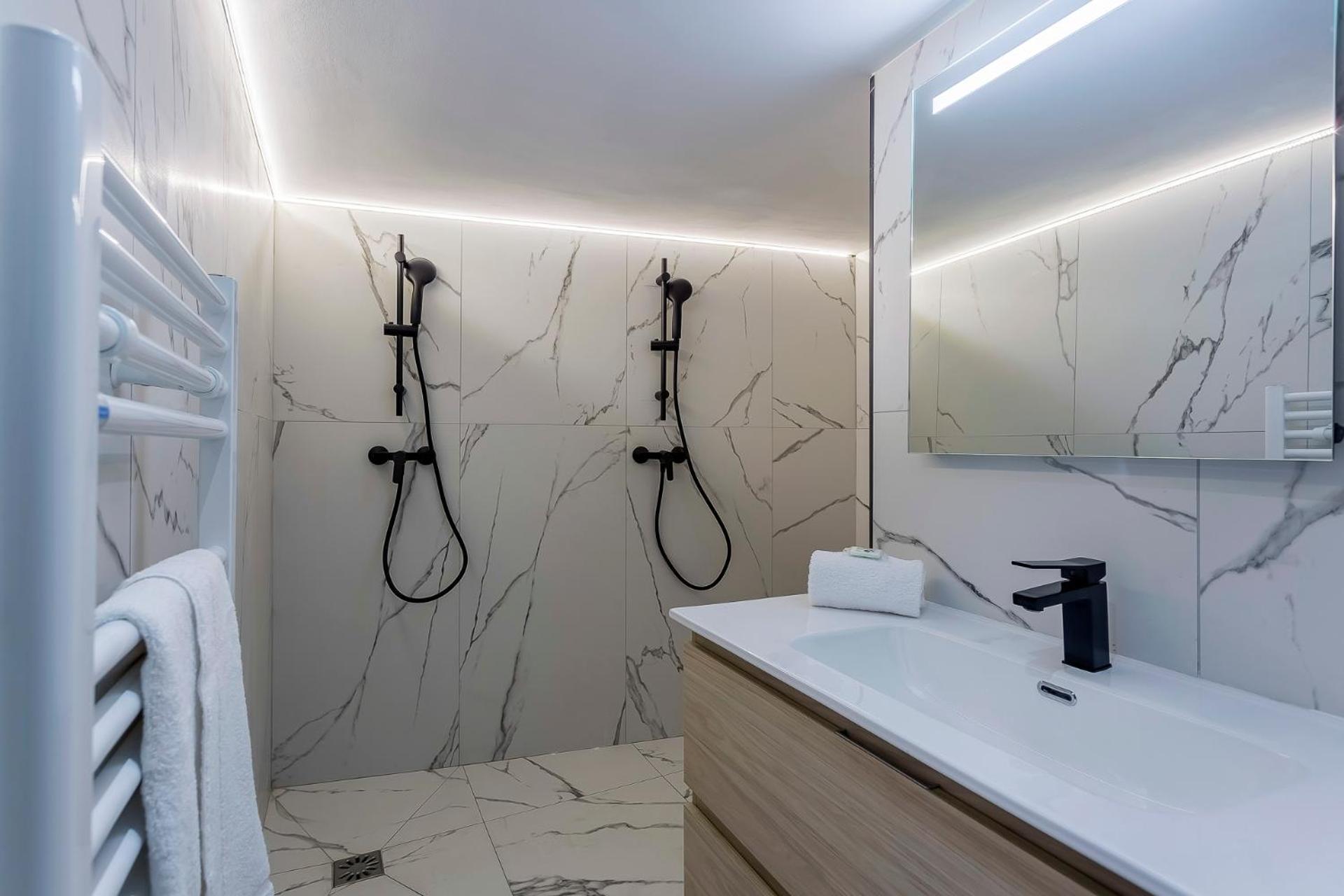 Suite Romantique Balneo Centre Lyon Buitenkant foto